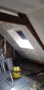 Photo de galerie - Pose de velux, isolation, placo, enduit...