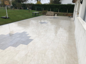 Photo de galerie - Rénovation d’une terrasse en carrelage extérieur