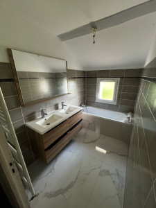 Photo de galerie - SALLE DE BAINS NEUVES 