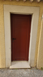 Photo de galerie - Fabrique et pose dune porte d'entrée 