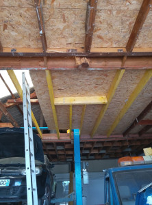 Photo de galerie - Installation poutre+planché 