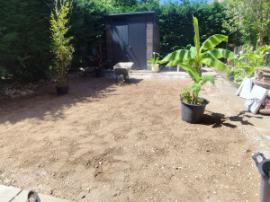 Photo de galerie - Terrassement petit jardin de 100m2 la Londe 
