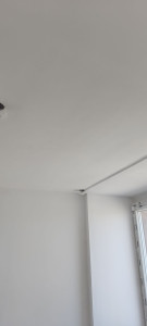 Photo de galerie - Travaux de peinture terminés : murs et finitions impeccables. Chantier propre et soigné.


