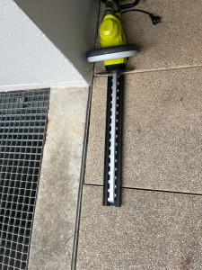 Photo de galerie - Taille haie 