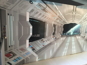 Photo de galerie - Pose d’un panoramique star wars dans une salle cinéma 