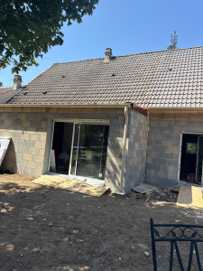 Photo de galerie - Je travaille à la forfet. Je fais de la plomberie, de l'électricité, du placo bond, peinture et du carrelage. J'ai tout le matériel et une voiture pour ce travail. Si vous avez du travail, n'hésitez pas à me le faire savoir. Merci. Bonsoir.