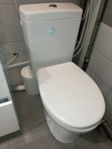 Photo de galerie - Remplacement d'un wc broyeur 