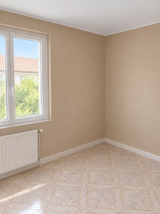 Photo de galerie - Peinture d'une chambre murs et plafonds 