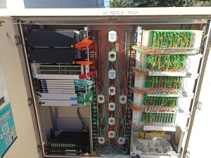 Photo de galerie - Réparation d'une armoire fibre (PMZ)