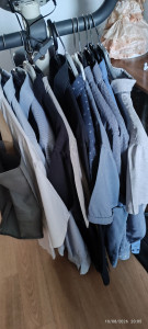 Photo de galerie - Chemise sur cintre