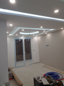 Photo de galerie - Plafond ba13 enduit peinture électricité 