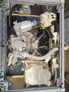 Photo de galerie - Changement joint de cuve ,pompe de cyclage 