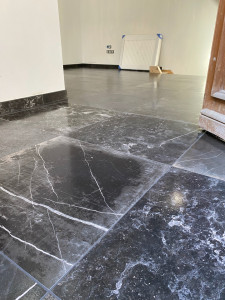 Photo de galerie - Réalisation de carrelage intérieur-pose soigné par BM Carrelage. 