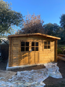 Photo de galerie - Montage d une Cabanne de jardin 