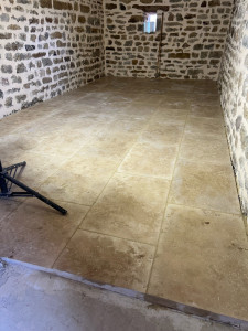 Photo de galerie - Pose de travertin 