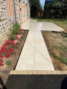 Photo de galerie - Pose de dalles sur plots