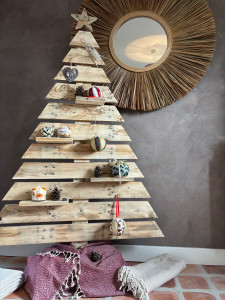 Photo de galerie - Sapin de Noël - bois de palette - sur-mesure