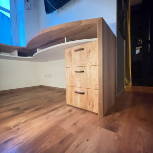 Photo de galerie - Façades à fil continu, assemblés à queues droites. 