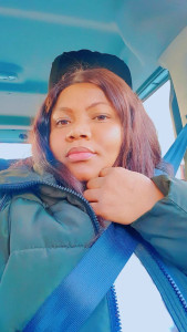 Photo de galerie - Je suis femme de ménage, coiffeuse, pédicure et manucure. je suis  dynamique, discrète et souriante. 