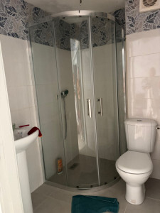 Photo de galerie - Pose carrelage, installation douche, sanitaires 