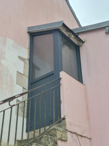 Photo de galerie - Ensemble de menuiserie pour fermer un avant toit