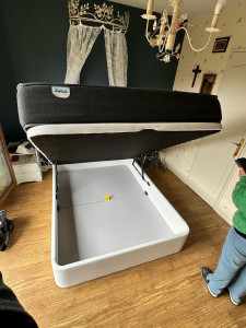 Photo de galerie - Lit coffre livré et bien monté 