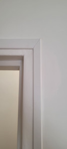 Photo de galerie - Installation des moulures 