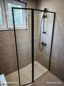 Photo de galerie - Pose paroie de douche avec colonne 
