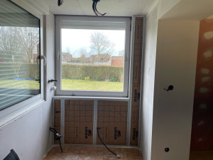 Photo de galerie - CRÉATION DUN PLAFOND SUIVIS DES MUR POUR UNE EXTENSION EN PLACO BA13 . 