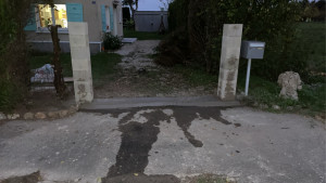 Photo de galerie - Création de seuil plus piler et pose de portail 