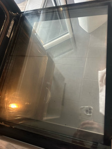 Photo de galerie - Vitre four après nettoyage