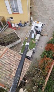 Photo de galerie - Abattage et intervention avec nacelles 