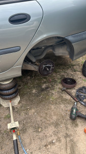 Photo de galerie - Remplacement garniture de frein sur laguna 1