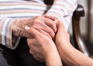 Photo de galerie - Aide personne dans le besoin à vos soins