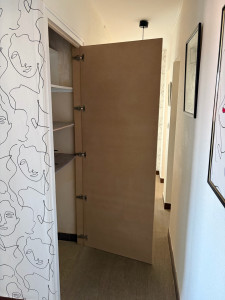 Photo de galerie - Création d’une porte de placard en MDF 