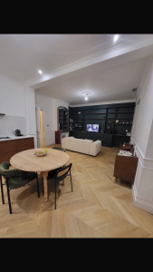 Photo de galerie - Pose parquet massif point de Hongrie coller 