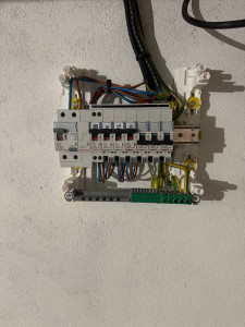 Photo de galerie - Installation d un tableau secondaire 