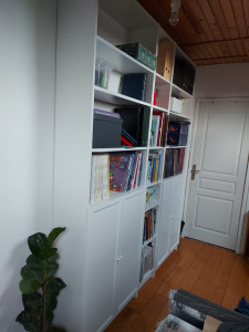 Photo de galerie - Exemple de montage de meubles. 
Bibliothèque, lit, commode, armoire...