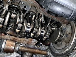 Photo de galerie - Remplacer les coussinets de bielles sur un moteur
