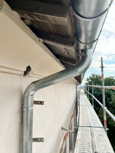 Photo de galerie - Réfection de gouttière en zinc 