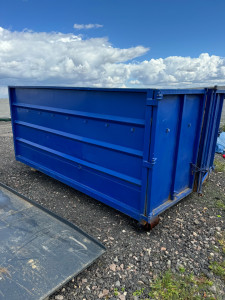 Photo de galerie - Pose de Benne pour débarrasser vos gravats vos encombrants et tout déchets verts