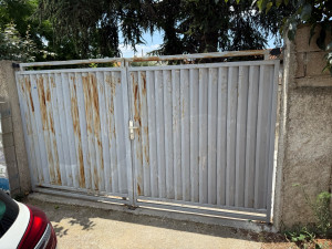 Photo de galerie - Réparation d’un portail en acier