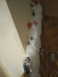 Photo de galerie - Décoration de Noël sur rampe d'escalier. 
