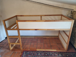 Photo de galerie - Montage d'un lit haut