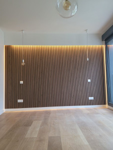 Photo de galerie - Pose des tasseaux de décoration 