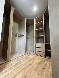 Photo de galerie - Montage dressing sur mesure 