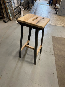Photo de galerie - Tabouret