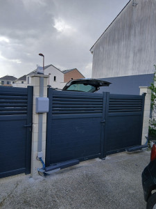 Photo de galerie - Motorisation d'un portail 