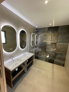 Photo de galerie - Une salle de bain Rénové en quelques jours seulement :)