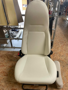 Photo de galerie - Réfection des sièges abimés de camping-car 